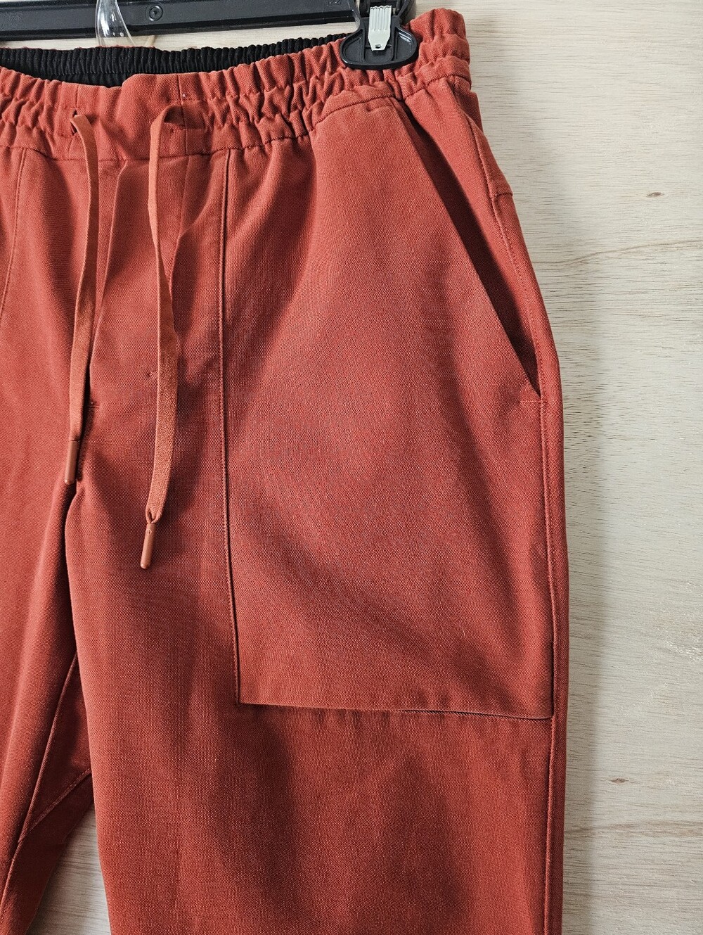 Lululemon Bowline Pants M Mens Rust Orange Terracotta Utilitech Drawstring Casua - Picture 3 of 11